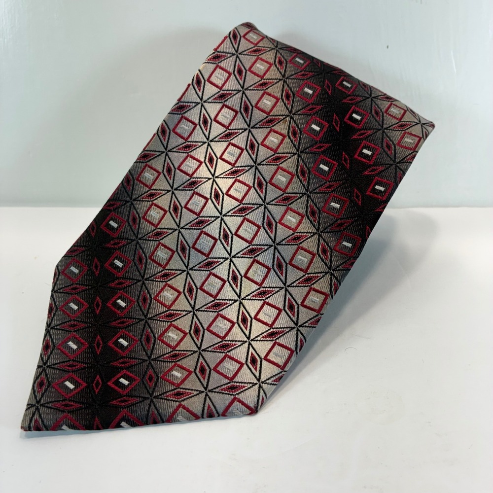 Pierre Cardin Mens Silk Tie Red Black Silver Geometric Diamond Hand Made 60 Inch